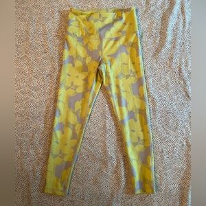 Zella Studio High Waste Floral Legging 💛🤍